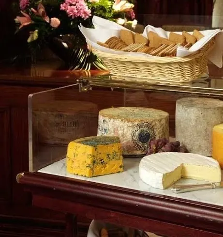 Pasta Teşhir ve Servis Arabaları